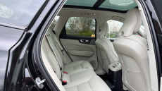 Volvo XC60 2.0 T8 [455] RC PHEV Ultimate Dark 5dr AWD Gtron Estate